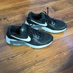 nike air max excee